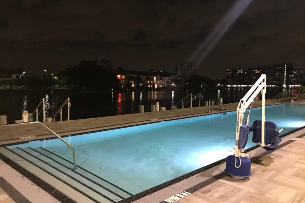 Hollywood Beach Luxury Condo-Hbh Bagian luar foto